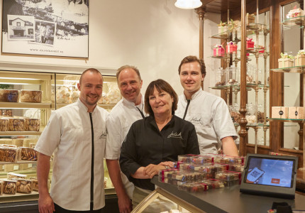 Open dag op nieuwe locatie Banketbakkerij Jolink