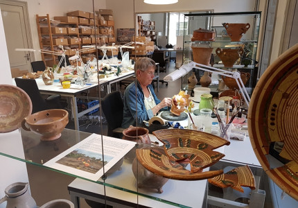 Schatgraven in musea en op middeleeuws erf