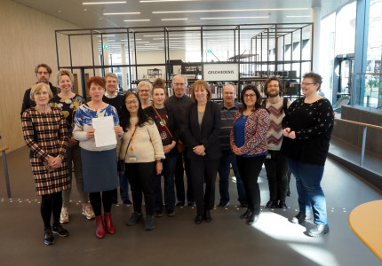 Bibliotheek Deventer ondertekent het Charter Diversiteit