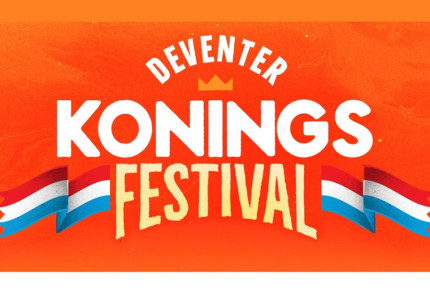 Deventer Koningsfestival op de Brink met Broederliefde, Undercoversessies en de kleedjesmarkt