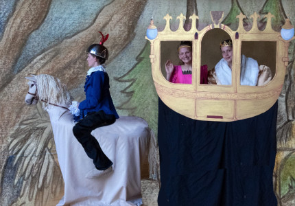 De Rode Prinses: Ontvoering prinses brengt land in rep en roer