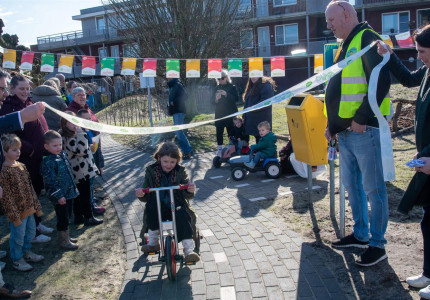 Speeltuin De Zoemer in Apeldoorn-Zuid feestelijk geopend