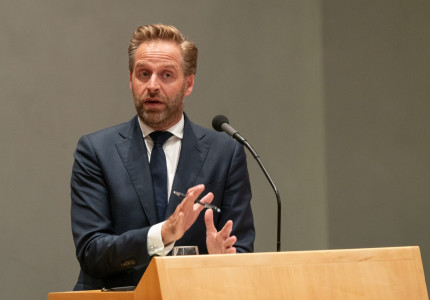 Minister De Jonge wil aansluiting van de brancheverenigingen van uitzenders bij de Code Verantwoordelijk Marktgedrag   