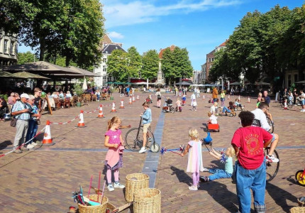 Spelen op de Brink van start