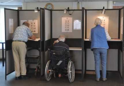 Veel animo voor hulp bij stembureau in Brummen