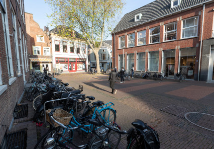 Plein de Schupstoel gaat op de schop