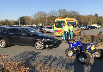 Gewonde bij ongeval op parkeerplaats