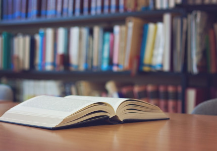 50 procent van de hulpverleners geeft aan dat er thuis onvoldoende gelezen wordt
