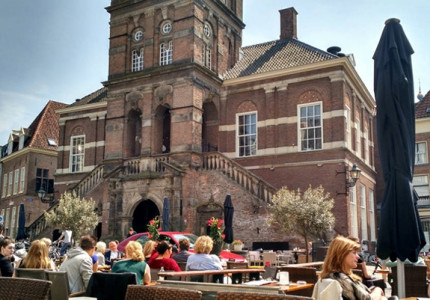 Onder voorwaarden tafels bijplaatsen