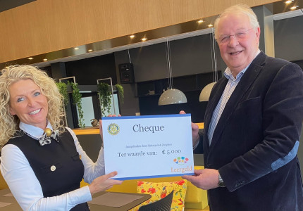 Rotary steunt Stichting Leergeld Zutphen