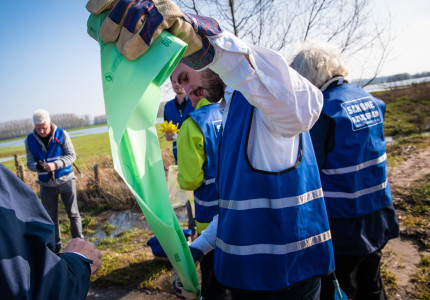 Verenigingen mogen opruimen langs de IJssel