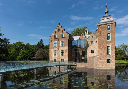Schoonheid en schaduw in Fabulous Monsters