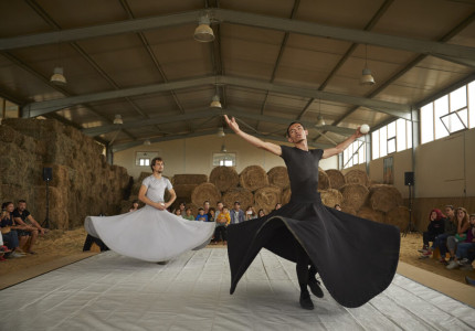 Buitentheaterfestival Oeverloos strijkt weer in Zutphen neer