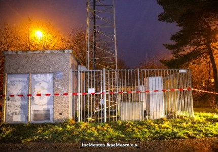 Zendmasten in brand gestoken in Beekbergen en Loenen