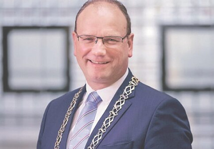 VAN DE BURGEMEESTER | Glazen bol