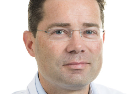 Uw orthopedisch chirurg: verfijnde techniek voor teenafwijkingen
