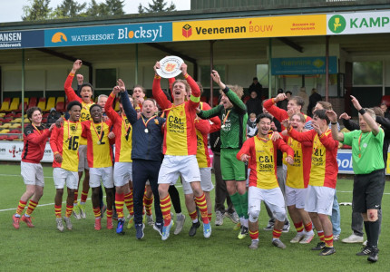 csv Apeldoorn JO19-1 kroont zich tot kampioen in sterke competitie