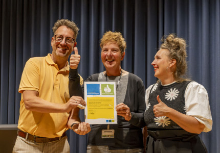 Bibliotheek Deventer ontvangt keurmerk voor vrijwilligersbeleid