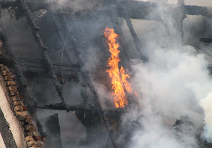 Brand in Beekbergen ontstaan door dakwerkzaamheden