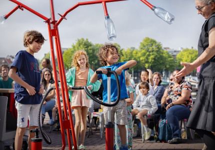 Verrassende experimenten van NEMO Science Museum