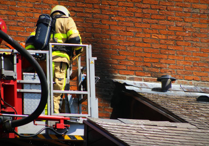 Schoorsteenbrand in Beeklustweg