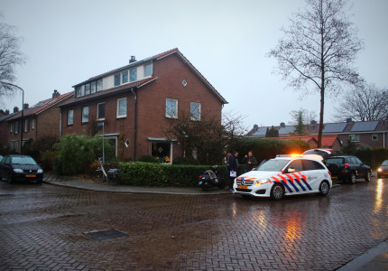 Vrouw gewond na ongeval met auto en scooter