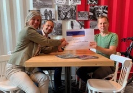 FuturumShop schenkt 68 fietsen aan Stichting Leergeld